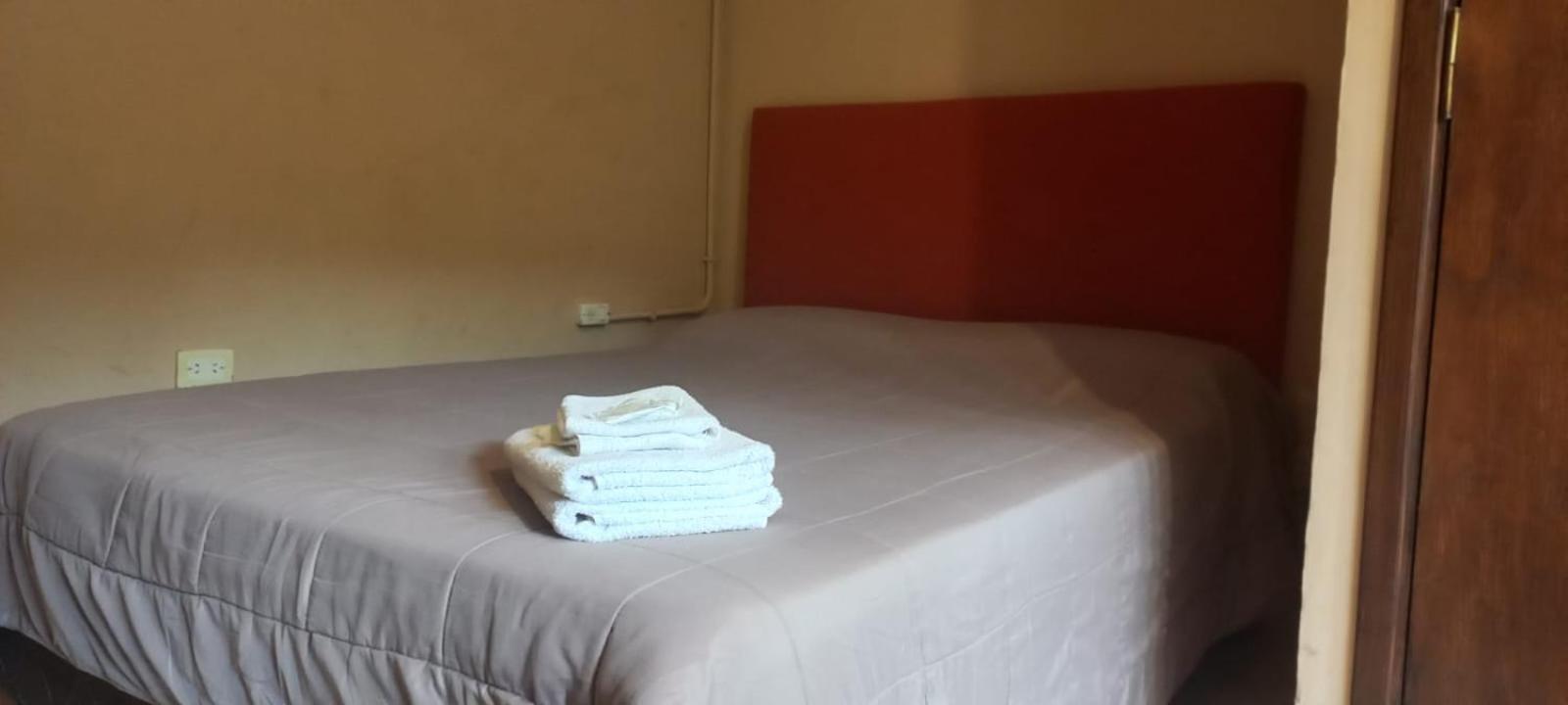 La Morada Hostal Cafayate Extérieur photo